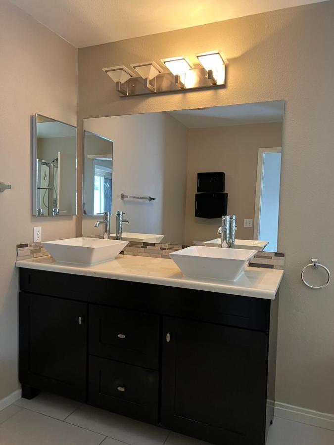 Sweet Spacious 5 Bdrm Home With Pool Las Vegas Exterior photo